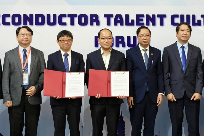 NIC và NTUST trao biên bản ghi nhớ triển khai Chương trình Học bổng INTENSE tại Việt Nam. Ảnh: Trọng Đạt