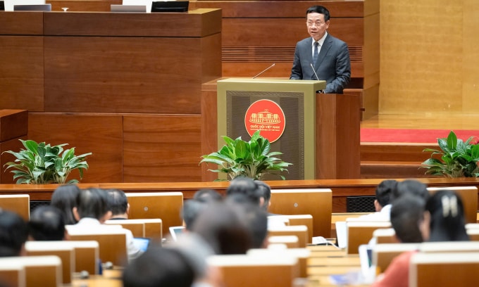 Bộ trưởng Bộ Khoa học và Công nghệ Nguyễn Mạnh Hùng thừa ủy quyền Thủ tướng trình Quốc hội dự thảo Luật Công nghệ cao (sửa đổi). Ảnh: Hoàng Phong