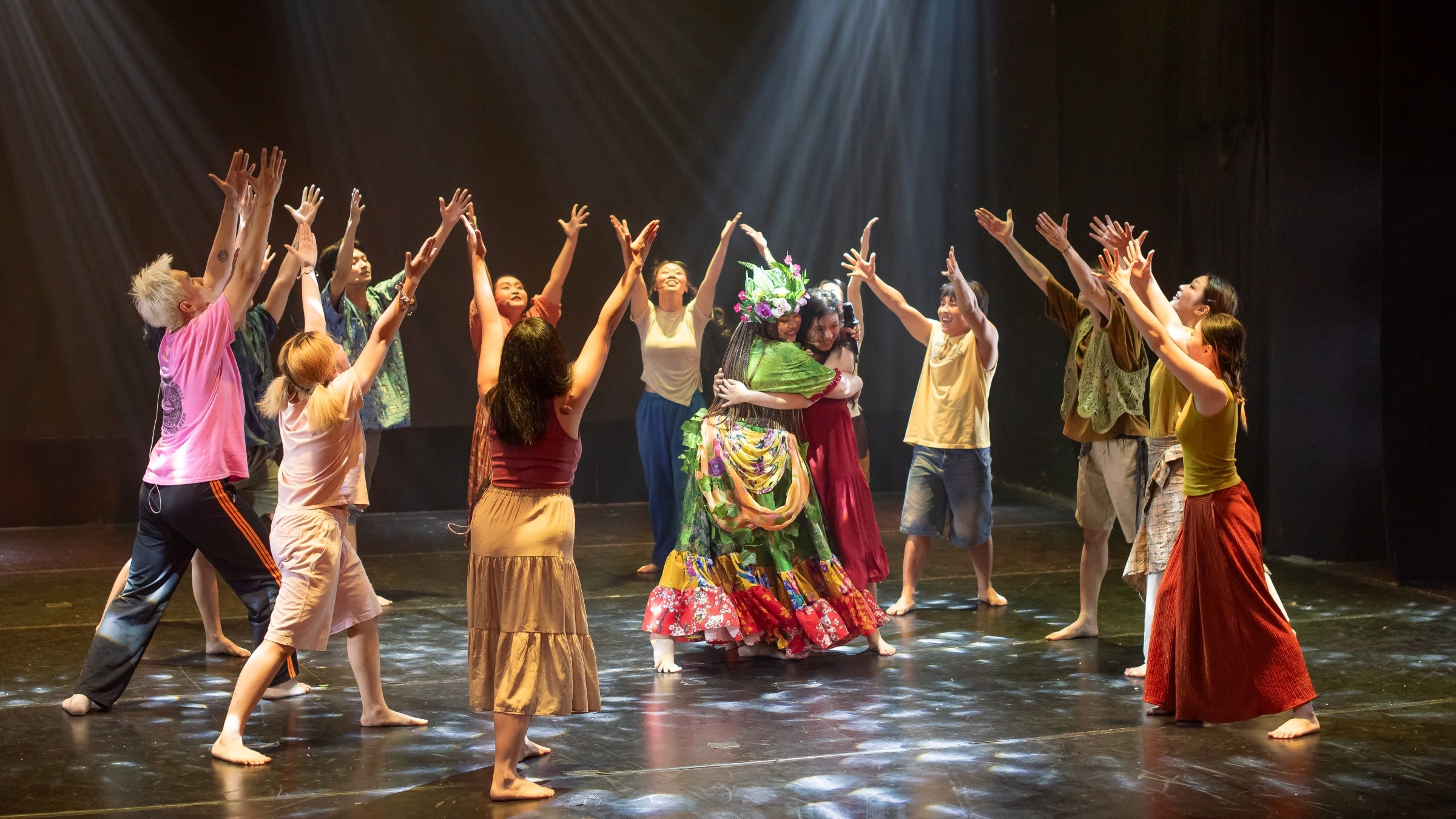 Trailer vở nhạc kịch