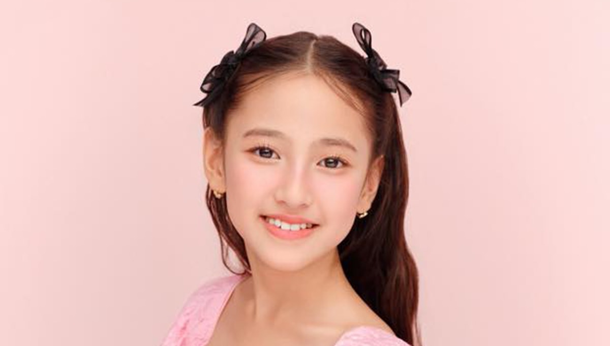 Con gái Hà Kiều Anh học đàn tỳ bà