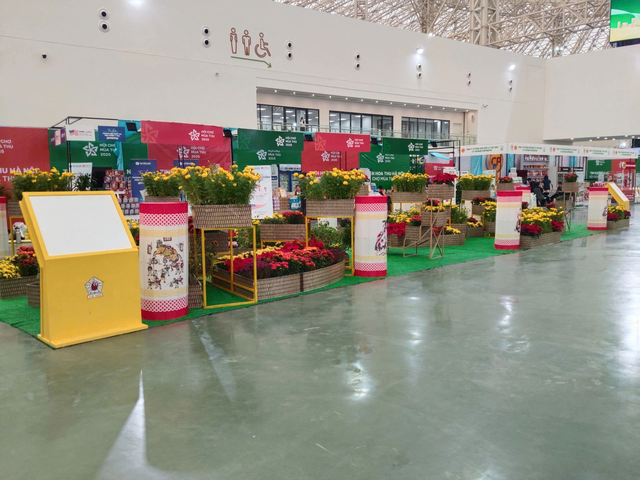 Dạo bước giữa “Tinh hoa Thu Hà Nội”: Chạm vào sắc – hương – vị của ký ức nghìn năm - Ảnh 1.