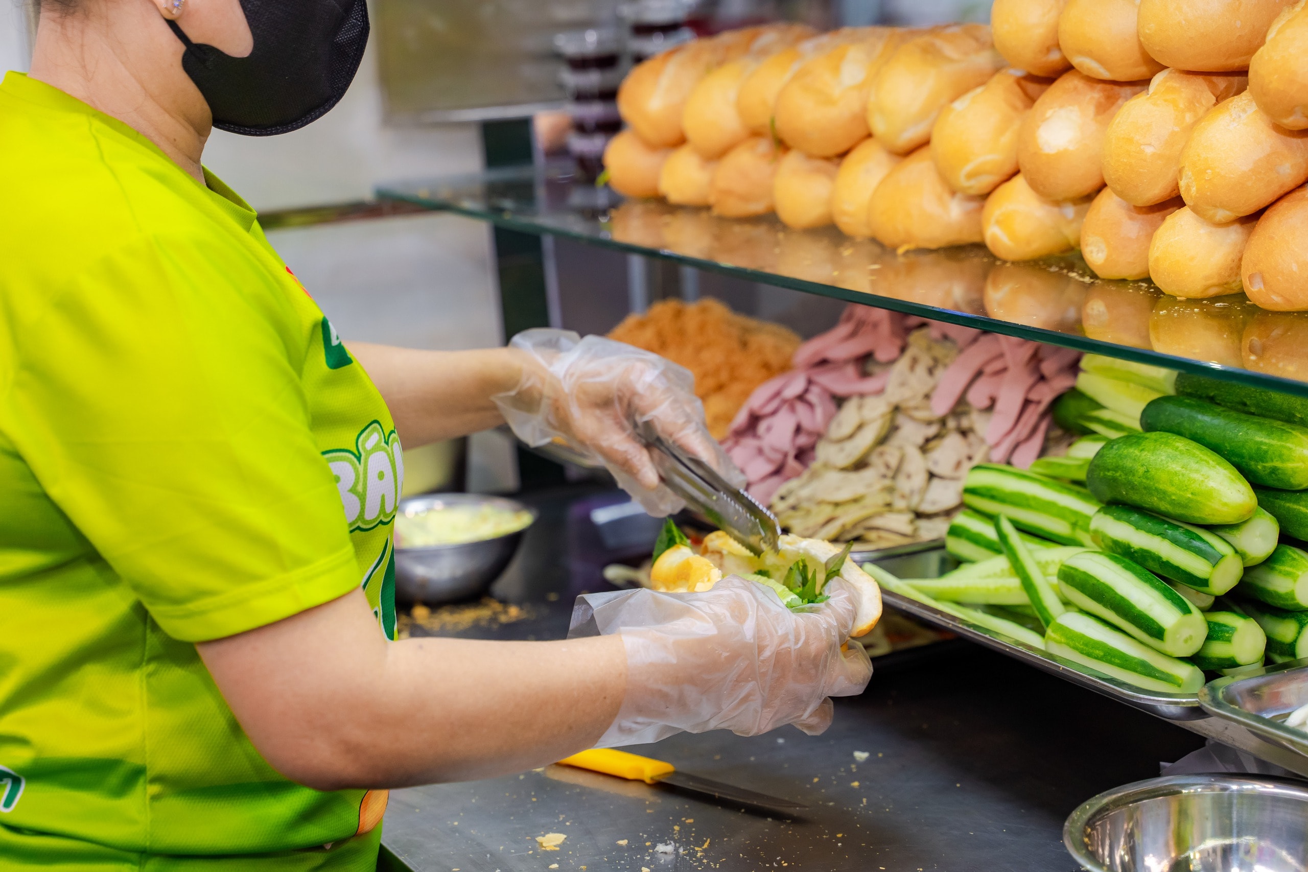 VIDEO: Lễ hội ẩm thực chay lớn nhất TP HCM trước giờ khai mạc có gì đặc sắc? - Ảnh 17.