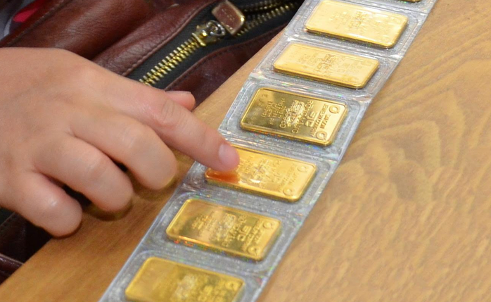 Sáng 31-10, giá vàng miếng SJC, vàng nhẫn lại tăng mạnh - Ảnh 1.