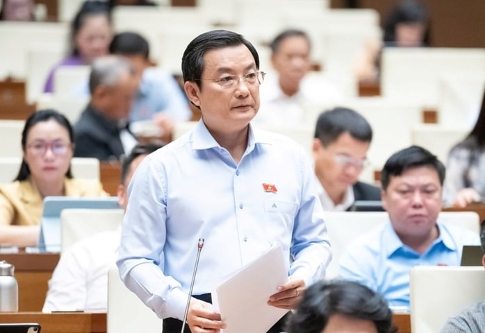 Kiểm soát, ổn định thị trường vàng, bất động sản - Ảnh 1.