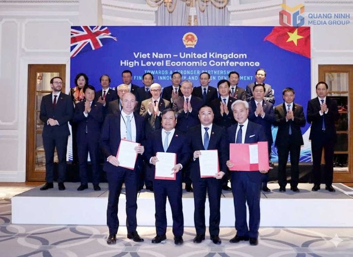 Ký kết biên bản ghi nhớ hình thành trung tâm sửa chữa máy bay lớn tại Vân Đồn - Ảnh 1.