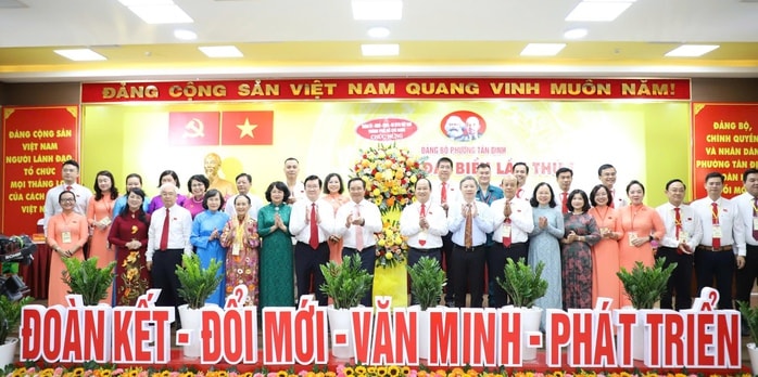 Chủ tịch UBND TP HCM Nguyễn Văn Được dự, chỉ đạo đại hội phường Tân Định- Ảnh 5.