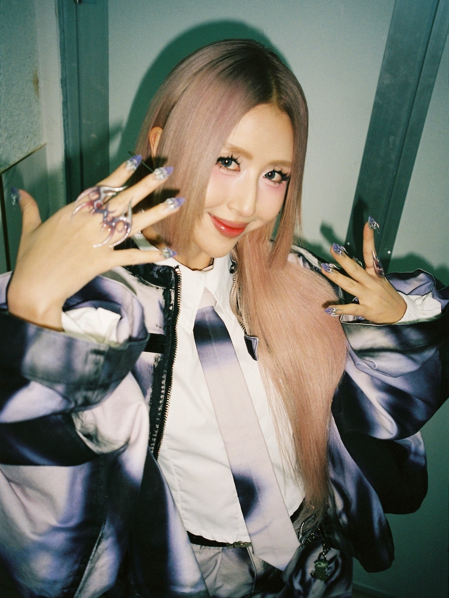 Quynh Anh Shyn anh 3