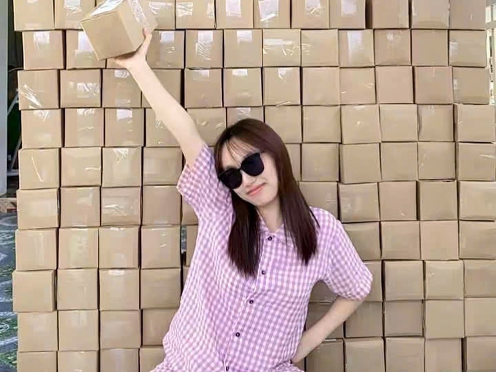 Hai chị em giải cứu nghề biển của bố mẹ, thu vài chục triệu mỗi ngày - 4