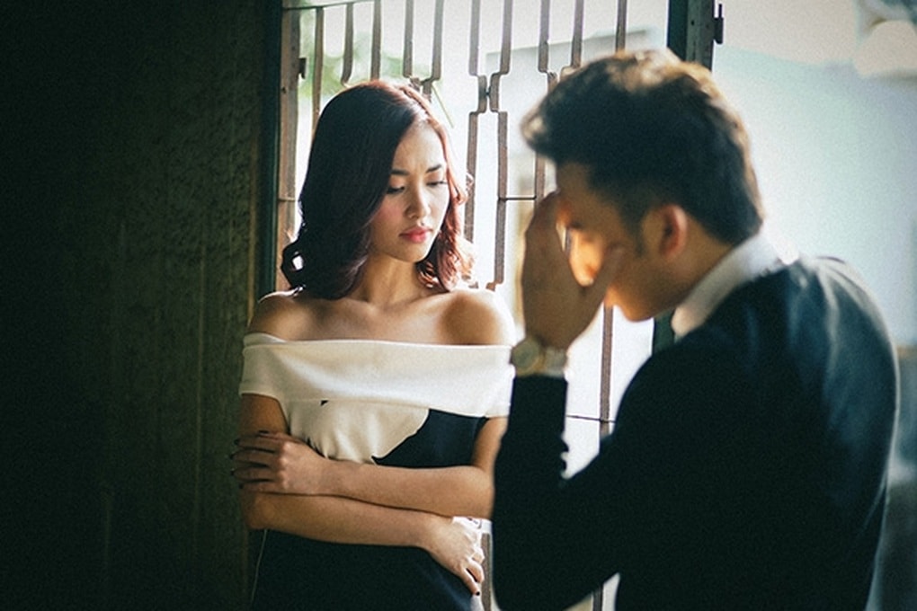 Nhìn vợ đưa cho 40.000 đồng đổ xăng, tôi không hiểu lấy vợ về làm gì - 1