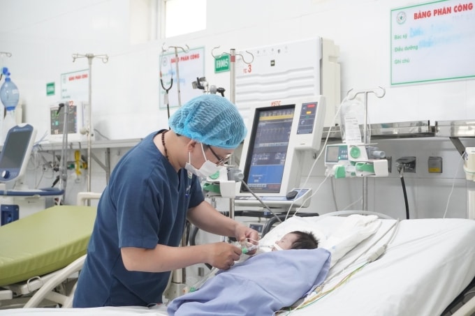 Bệnh viện Nhi đồng Đồng Nai cũng ghi nhận nhiều trẻ viêm phổi, viêm tiểu phế quản do virus RSV trong tháng 10. Ảnh: Bệnh viện Nhi đồng Đồng Nai