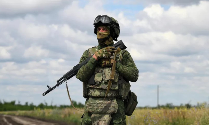 Binh sĩ Nga thuộc Cánh quân Trung tâm tai tỉnh Donetsk hồi tháng 7. Ảnh: RIA Novosti