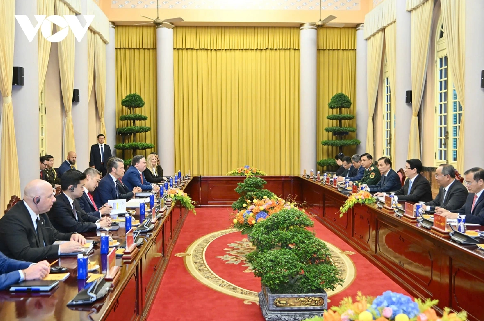 Toàn cảnh buổi tiếp.