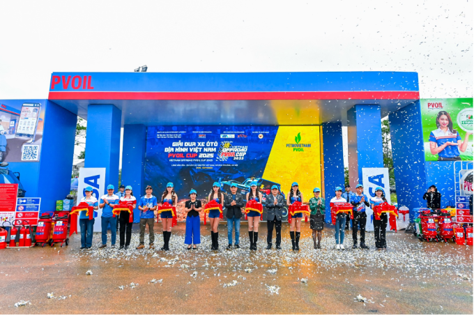 Trạm cấp phát nhiên liệu PVOil tại giải đua. Ảnh: PVOil