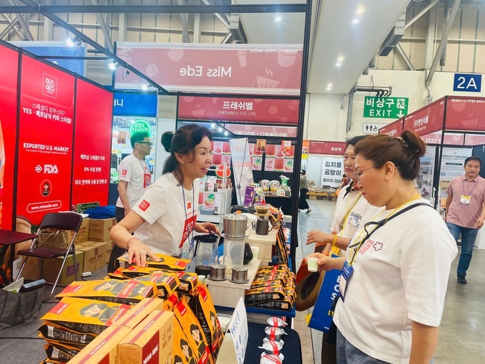 Giá cà phê, hồ tiêu tăng mạnh - Ảnh 1.