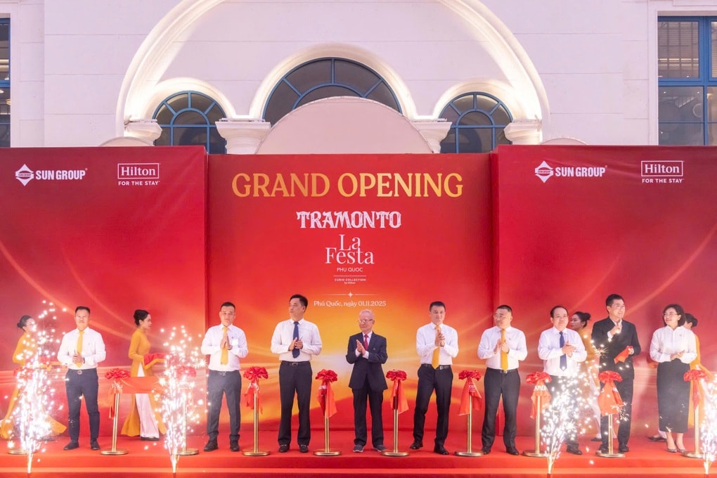 Khai trương loạt chương trình hấp dẫn mùa lễ hội tại thị trấn Hoàng Hôn, Phú Quốc - 1