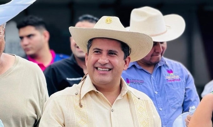 Thị trưởng thành phố Uruapan Carlos Manzo. Ảnh: Oaxaca Informa