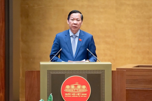 Bộ Xây dựng sẽ quyết định giá tối đa vé máy bay nội địa hạng phổ thông - Ảnh 2.