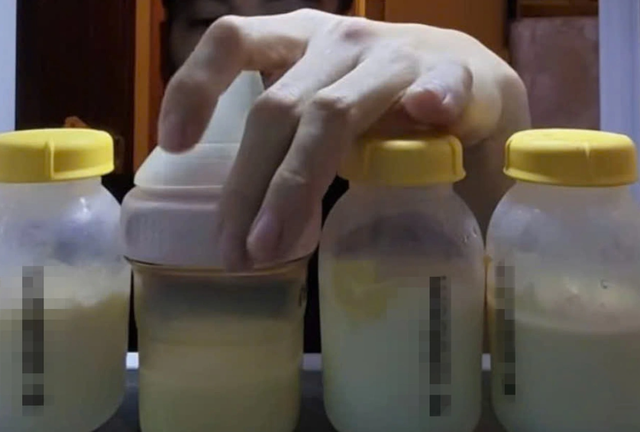 Chuyên gia nói gì về việc dùng sữa mẹ pha cà phê?- Ảnh 1. Chuyên gia nói gì về việc dùng sữa mẹ pha cà phê?- Ảnh 1.