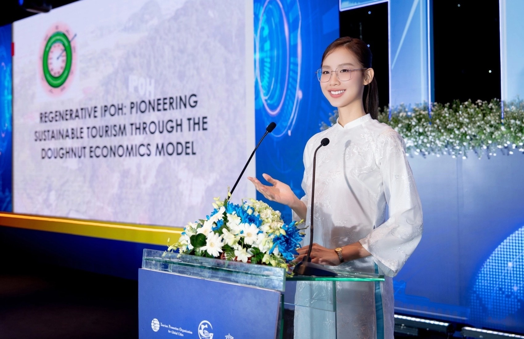 Bảo Ngọc được đánh giá cao bởi học vấn tốt.