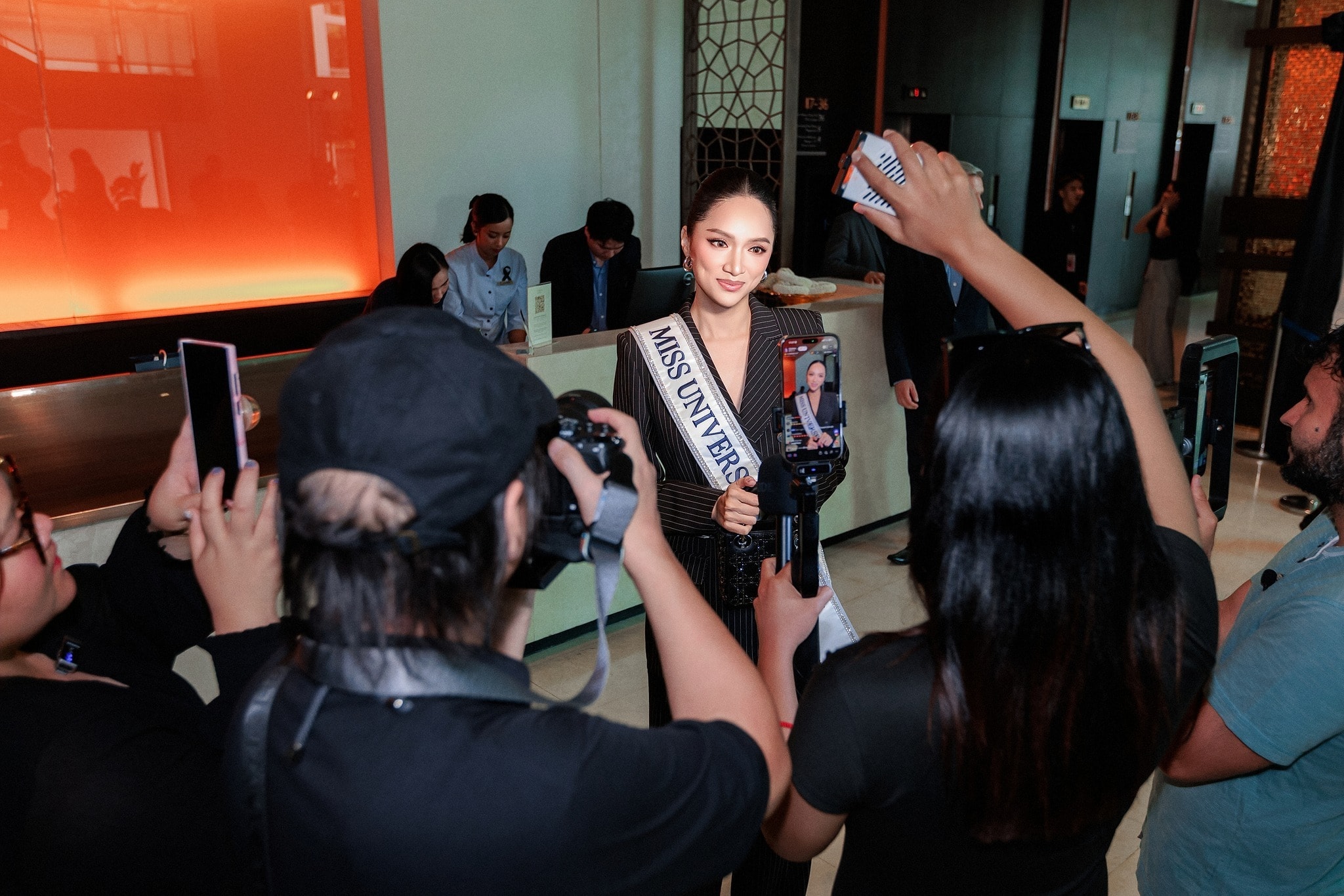 Miss Universe 2025 vướng loạt ồn ào chỉ sau vài ngày diễn ra - 4