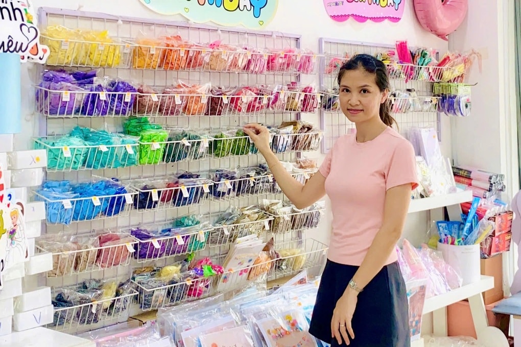 Chủ tiệm rơi nước mắt vì câu nói của hàng xóm sau 7 năm đỗ xe nhờ - 2 Chủ tiệm rơi nước mắt vì câu nói của hàng xóm sau 7 năm đỗ xe nhờ - 2