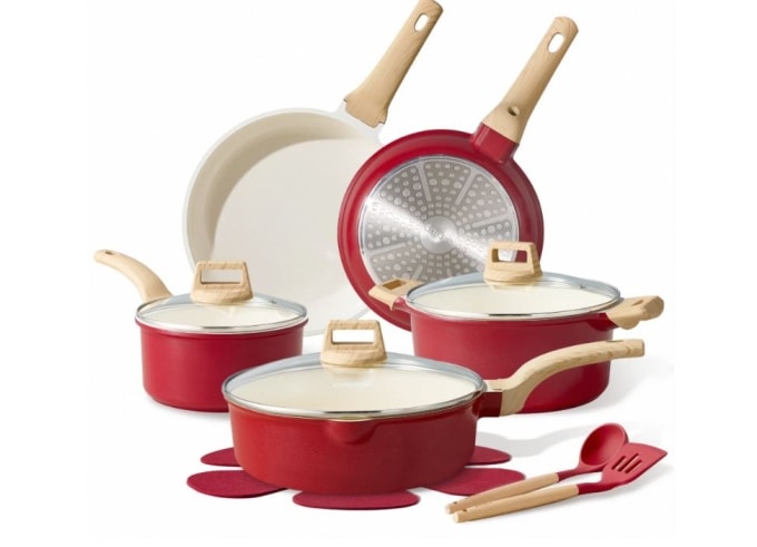 Set nồi chảo chống dính được bán chính hãng trên Lazada. Ảnh: Lazada