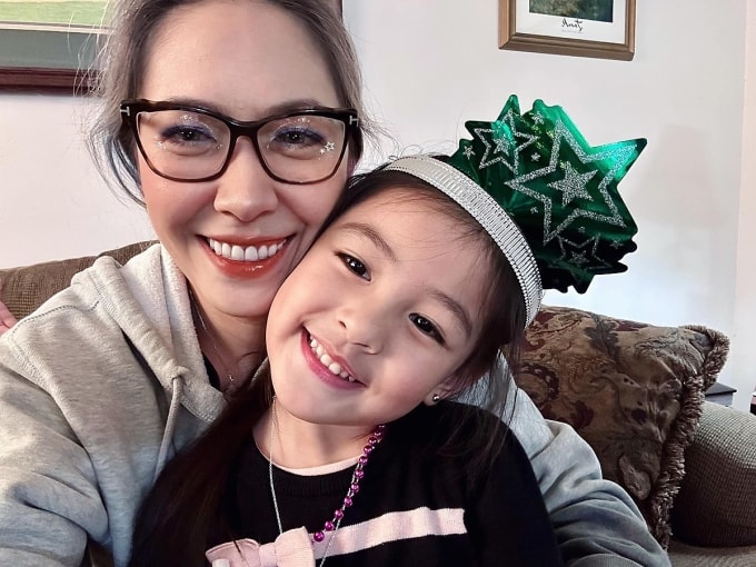 Bình Phương hạnh phúc khi thấy con gái khôn lớn từng ngày. Ảnh: Nhân vật cung cấp