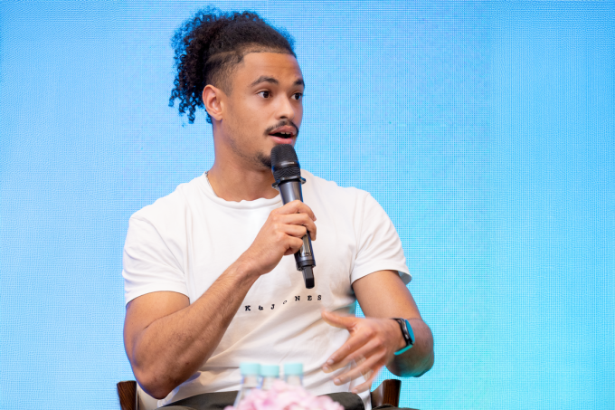 Flavio Da Pozzo tại tọa đàm ở TP HCM về bệnh não mô cầu, ngày 3/11. Ảnh: Tâm Anh