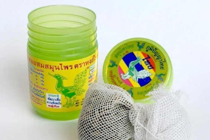 Các chuyên gia y tế cho biết những người dùng thuộc nhóm dễ bị tổn thương khi sử dụng các ống hít bị nhiễm bẩn có thể có nguy cơ bị nhiễm trùng phổi. Ảnh: Wang Hui Fen