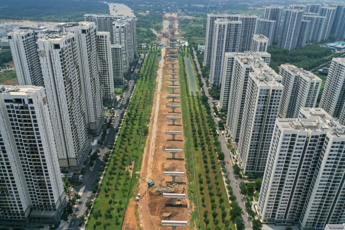 Bất động sản khu Đông TP HCM với các dự án chung cư. Ảnh: Quỳnh Trần