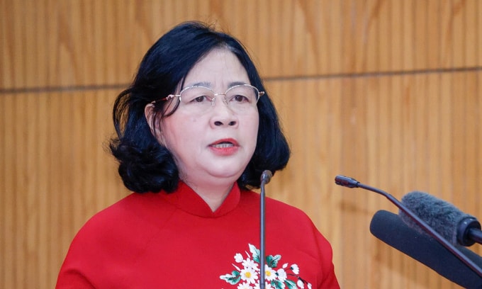 Bà Bùi Thị Minh Hoài phát biểu nhận nhiệm vụ mới. Ảnh: Hoàng Phong