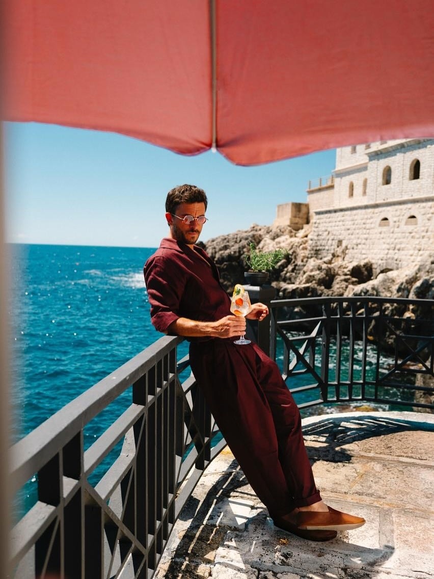 Jonathan bailey anh 5