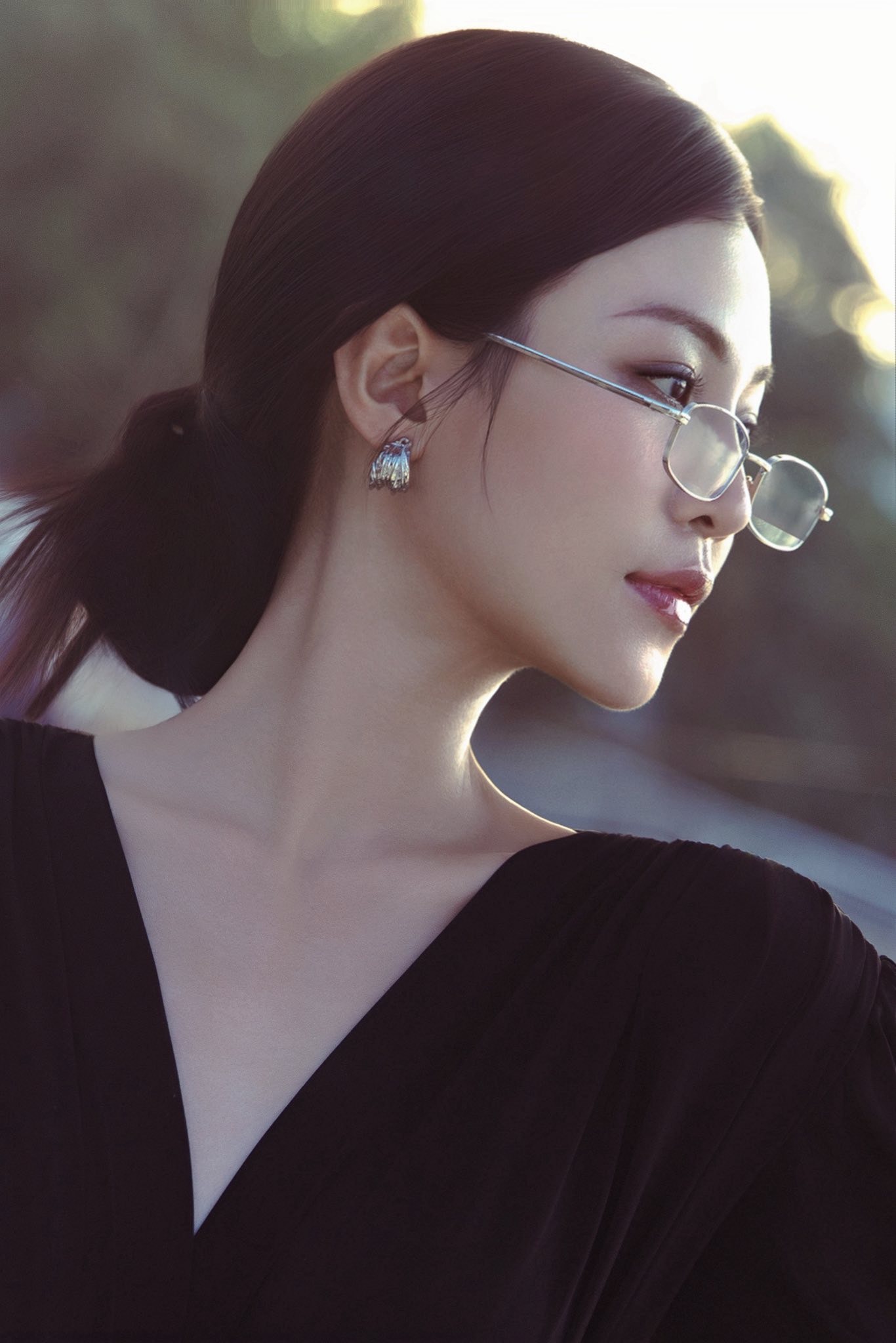 Tú - nữ giám đốc mạnh mẽ trong 'Cách em 1 milimet' đời thực có sắc vóc ra sao?- Ảnh 5.