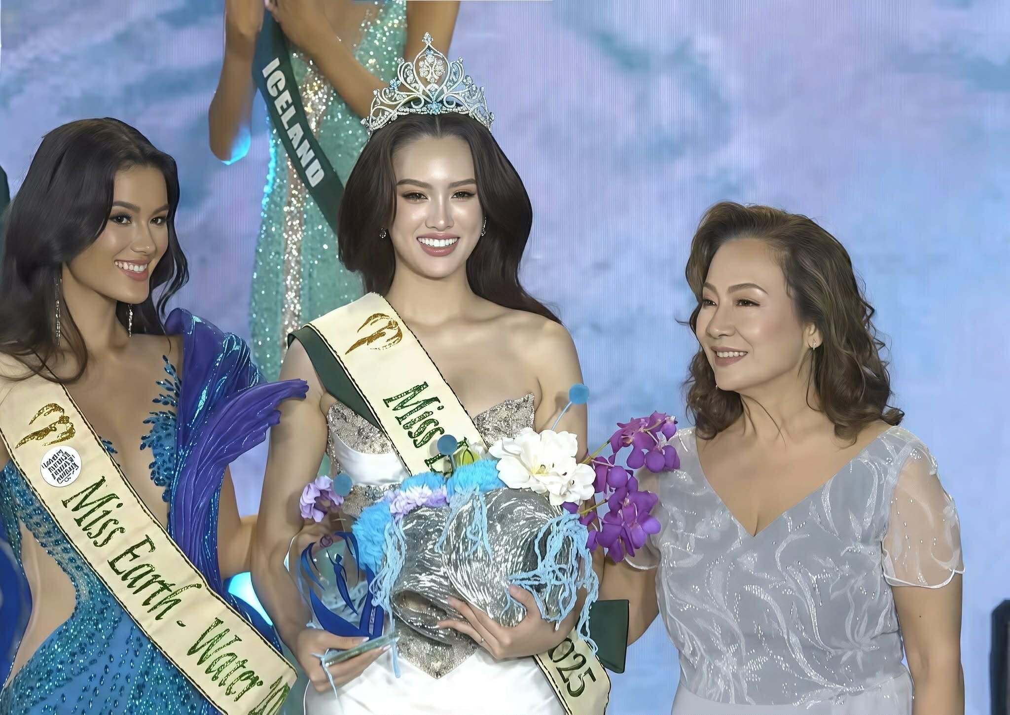 Trịnh Mỹ Anh của Việt Nam giành ngôi vị Á hậu 2.