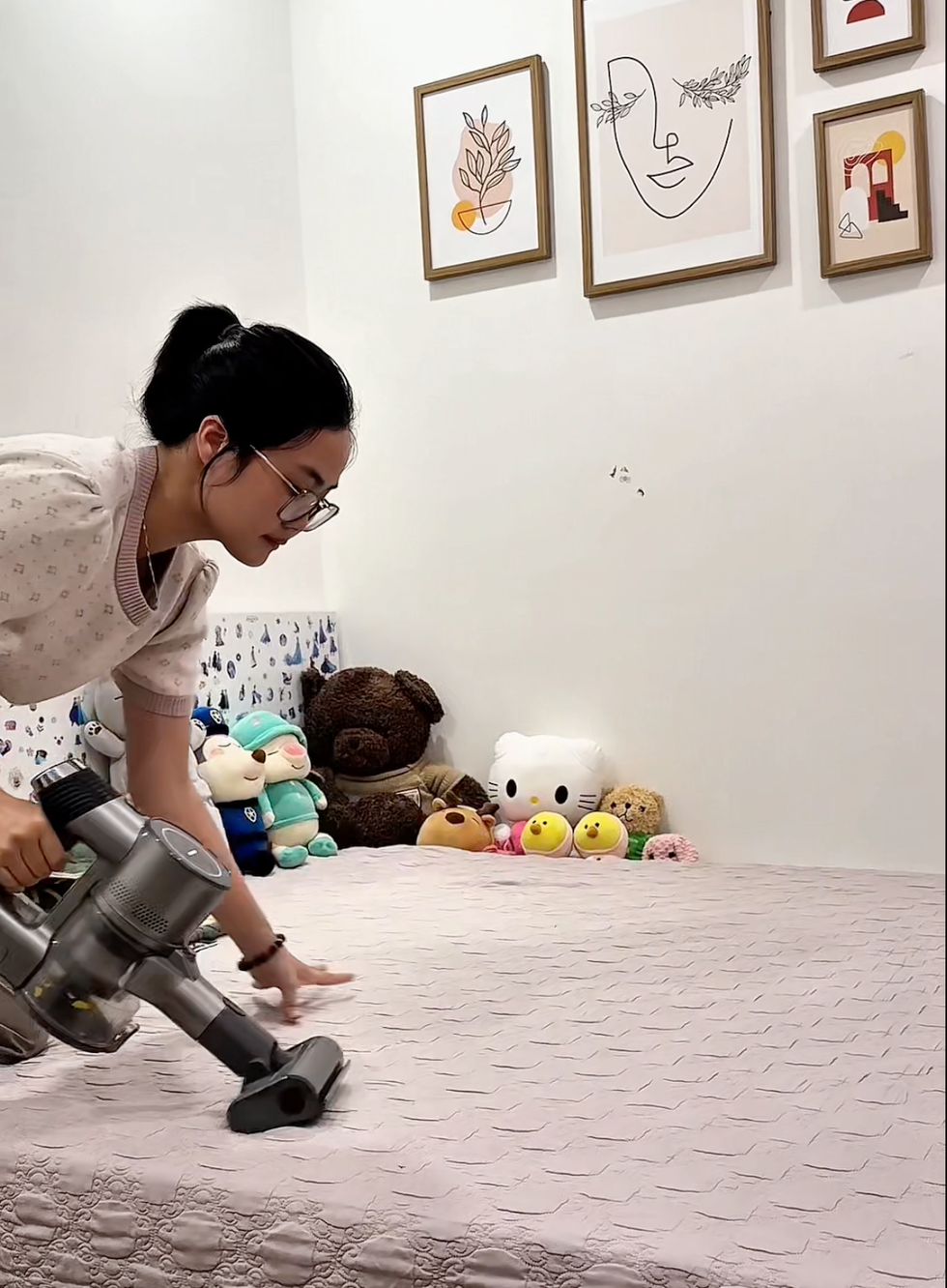 Nữ cán bộ bỏ việc nhà nước ra Hà Nội làm giúp việc lương 16 triệu đồng - 4 Nữ cán bộ bỏ việc nhà nước ra Hà Nội làm giúp việc lương 16 triệu đồng - 4