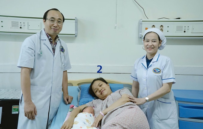 Sản phụ có nhóm máu hiếm Rh- đã vượt cạn thành công. Ảnh: Bệnh viện cung cấp