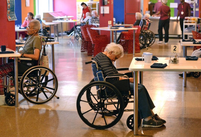 Bên trong phòng ăn của viện dưỡng lão James Square tại bang New York, Mỹ. Ảnh: Syracuse