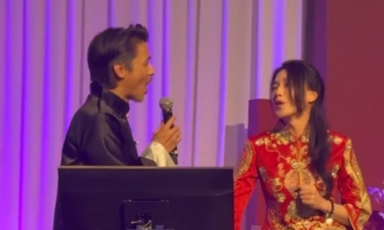 Thư Kỳ kỷ niệm 8 năm cưới