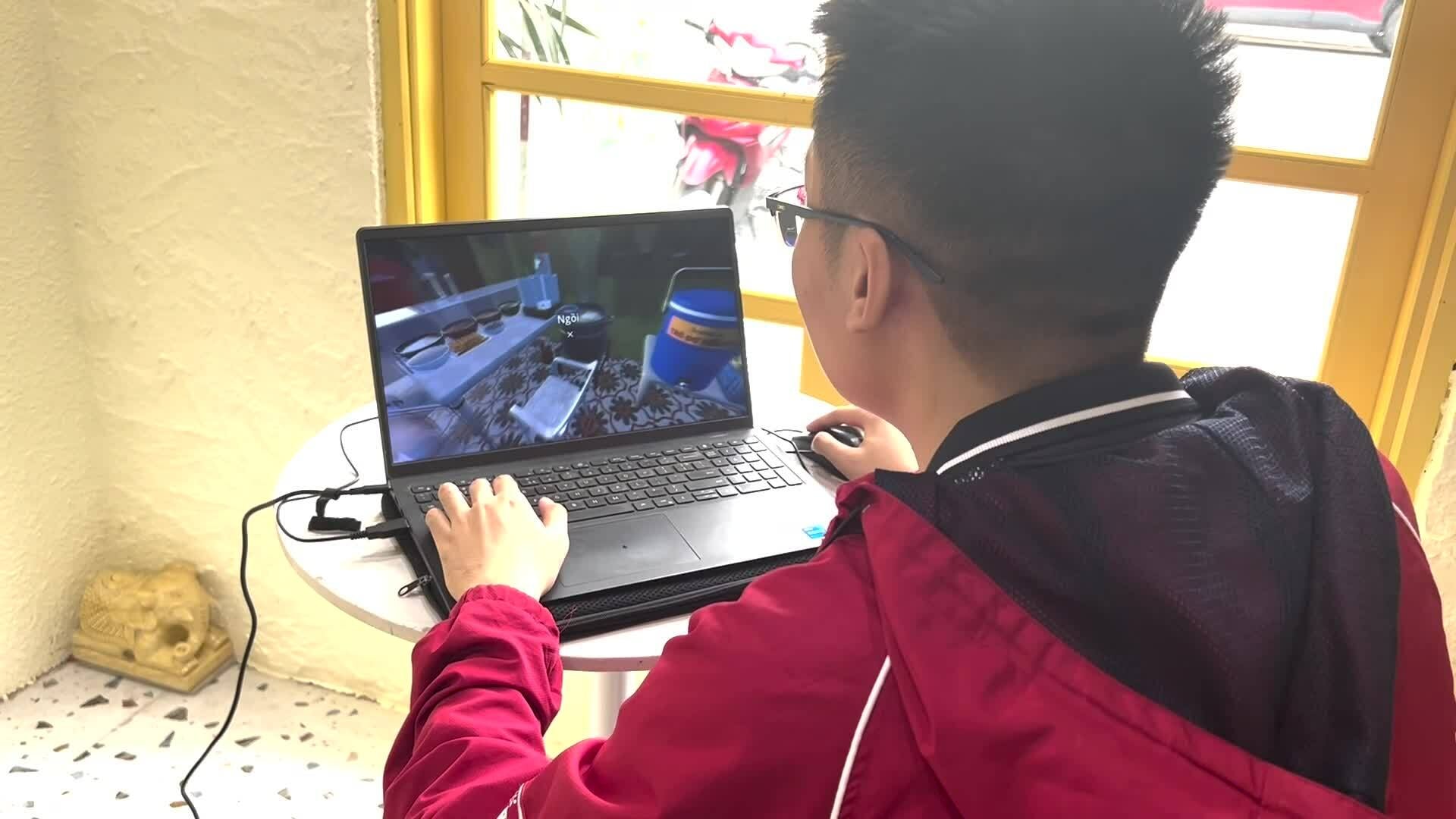 Nam sinh Bách khoa nổi tiếng với 'Phở anh Hai' từng làm 200 game