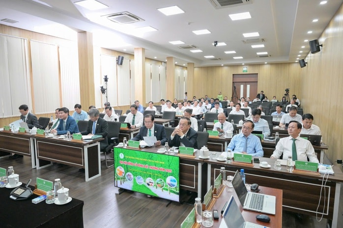 VRG chuẩn bị chia cổ tức 1 . 600 Tỉ đồng cho cổ đông năm 2025 - Ảnh 3. VRG chuẩn bị chia cổ tức 1 . 600 Tỉ đồng cho cổ đông năm 2025 - Ảnh 3.