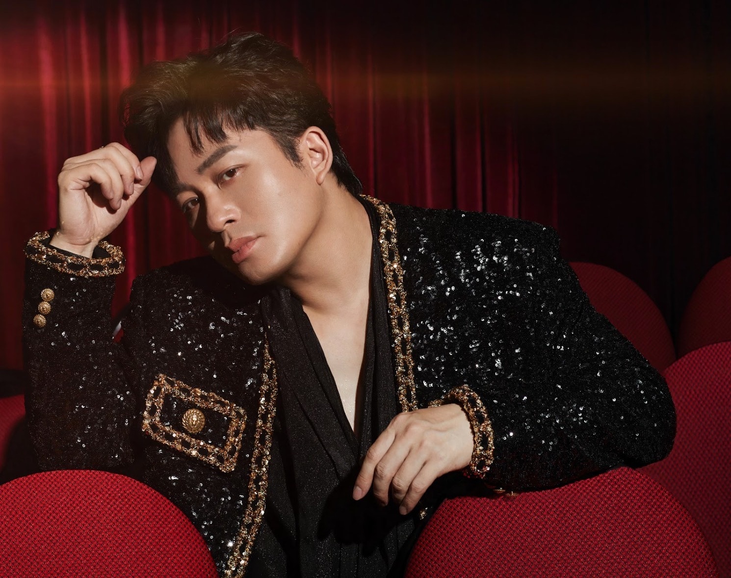 Tùng Dương từng ước muốn làm nghệ sĩ piano.