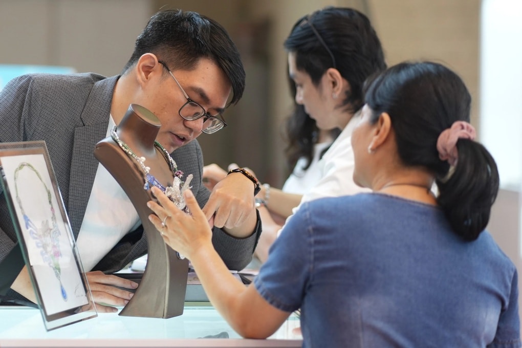 Ngành trang sức đá quý “khát” nhân lực chất lượng cao - 3 Ngành trang sức đá quý “khát” nhân lực chất lượng cao - 3