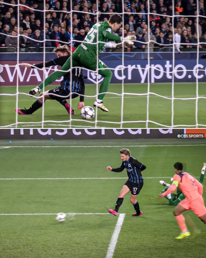 Romeo Vermant va chạm với Wojciech Szczesny rồi sút vào lưới trống, nhưng bị khước từ bàn cuối trận Club Brugge hòa Barca 3-3 ở lượt bốn vòng bảng Champions League. Ảnh: CBS