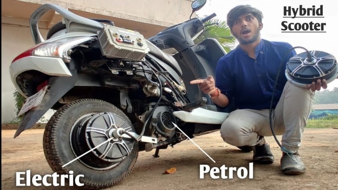 Một mẫu xe máy xăng được người dùng ở Ấn Độ tự chế thêm động cơ điện ở bánh sau, biến xe thành xe hybrid. Ảnh: Creative Science