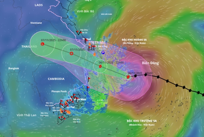 Dự báo đường đi và khu vực ảnh hưởng của bão, lúc 10h hôm nay. Ảnh: NCHMF