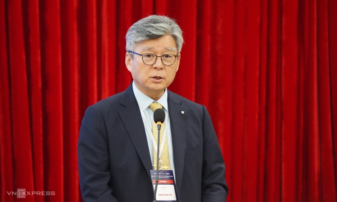 Chủ tịch Viện Khoa học và Công nghệ Hàn Quốc Oh Sang Rok tại hội thảo. Ảnh: Lưu Quý