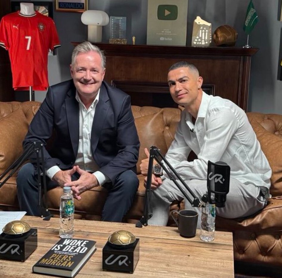 Cristiano Ronaldo trong cuộc phỏng vấn với nhà báo Piers Morgan