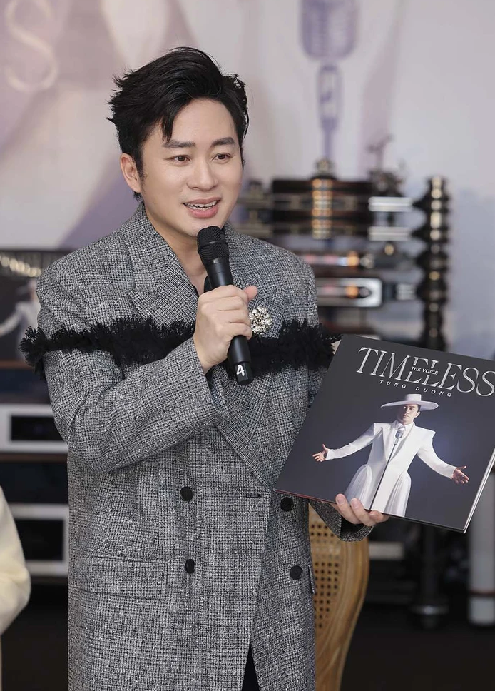 Tùng Dương ra mắt album đĩa than đầu tiên 