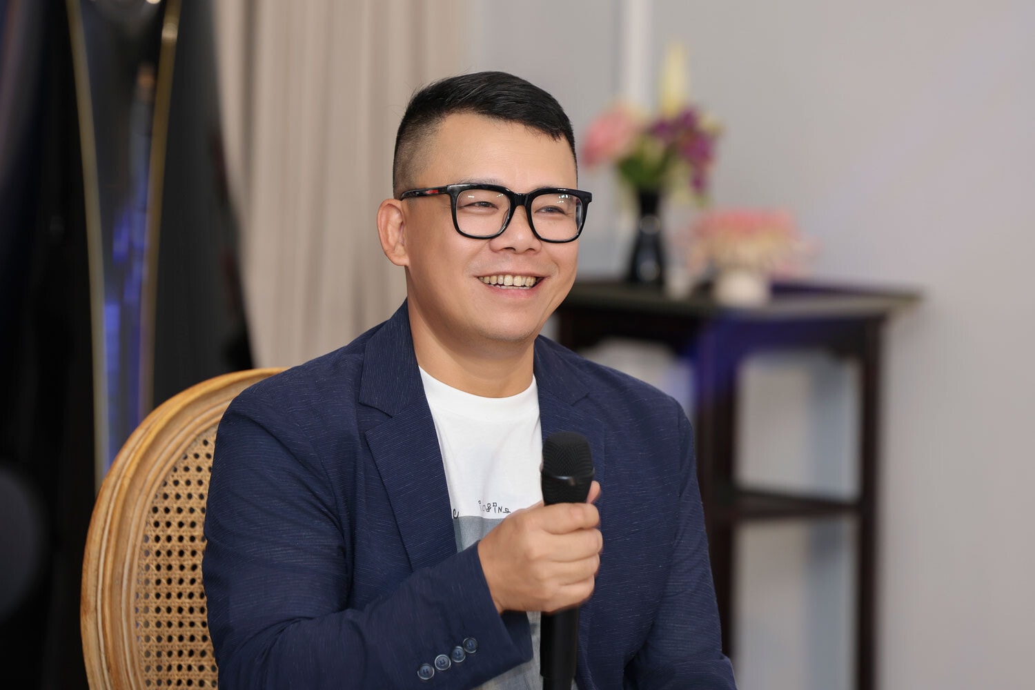 Nhạc sĩ Hồng Kiên.