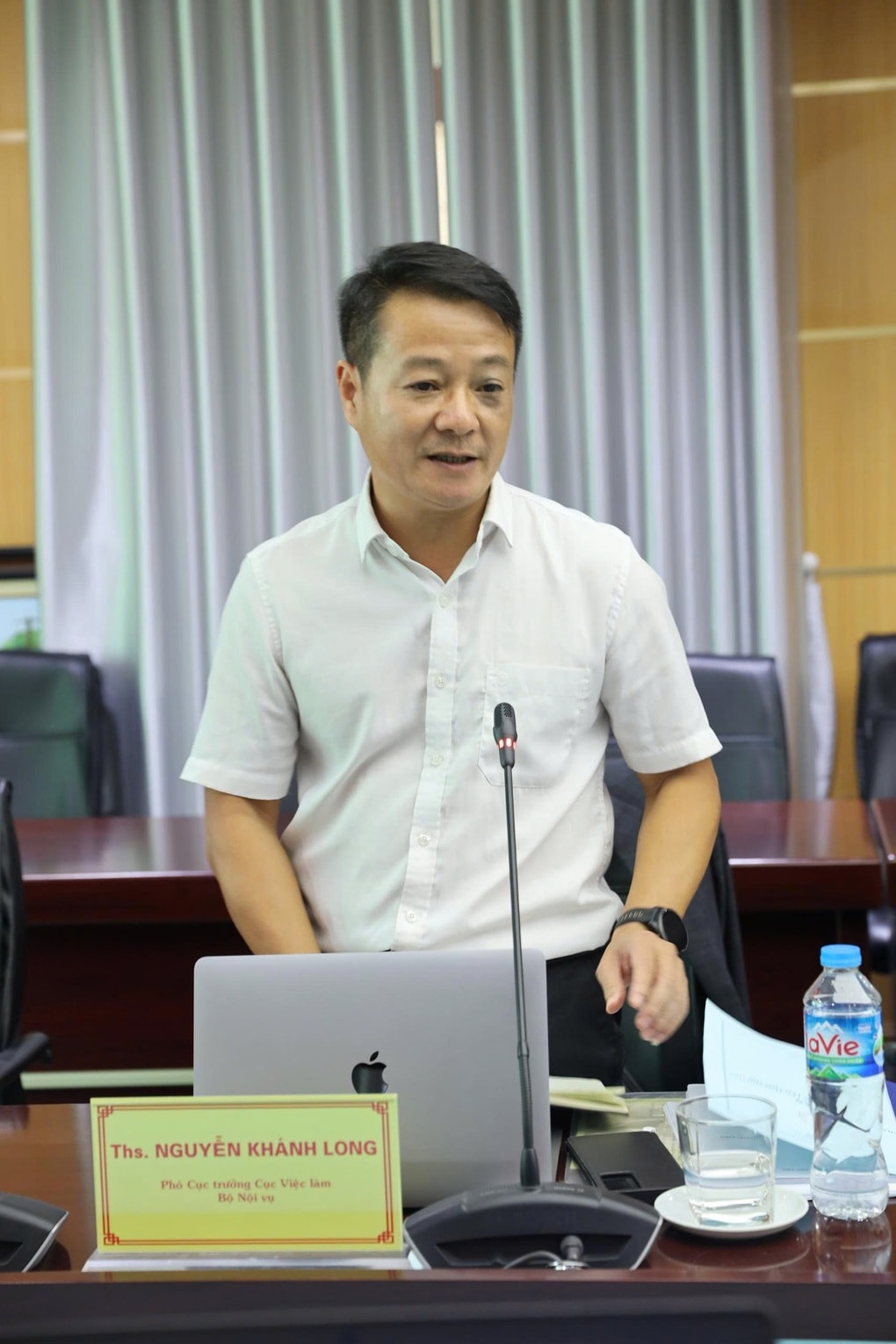 Đột phá đào tạo nhân lực để phát triển kinh tế - 2 Đột phá đào tạo nhân lực để phát triển kinh tế - 2